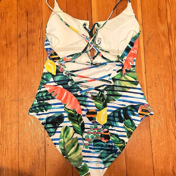 Red Carter Shore Club Juliette Maillot One Piece Swimsuit Size M (8) - Picture 9 of 12